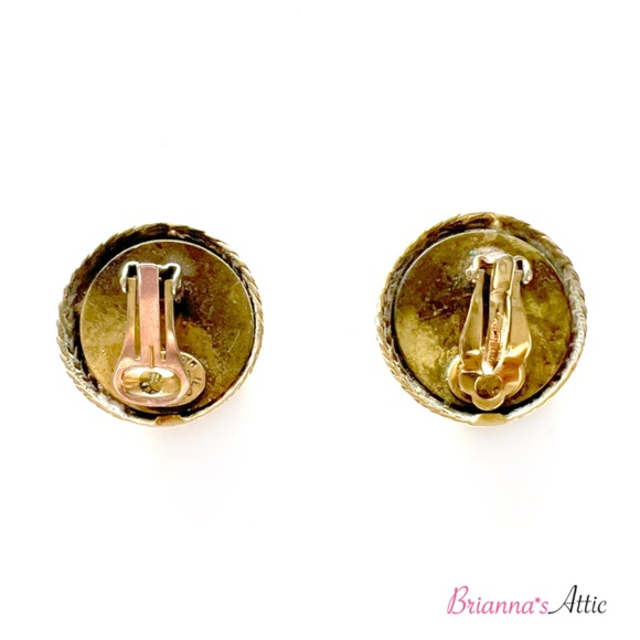 IL GIOIELLO Vintage Mid century Gold tone white Pearl large clip on Earrings - Picture 5 of 7